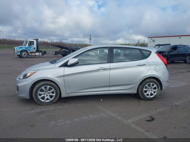 2015 Hyundai Accent Gs მანქანა იყიდება აუქციონზე, vin: KMHCT5AE8FU230894, აუქციონის ნომერი: 12609156