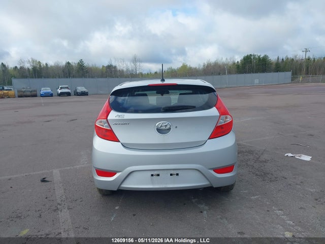 2015 Hyundai Accent Gs მანქანა იყიდება აუქციონზე, vin: KMHCT5AE8FU230894, აუქციონის ნომერი: 12609156