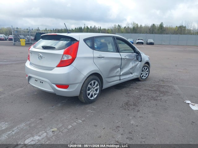 2015 Hyundai Accent Gs მანქანა იყიდება აუქციონზე, vin: KMHCT5AE8FU230894, აუქციონის ნომერი: 12609156
