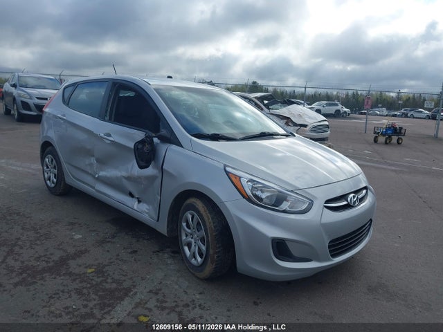 2015 Hyundai Accent Gs მანქანა იყიდება აუქციონზე, vin: KMHCT5AE8FU230894, აუქციონის ნომერი: 12609156
