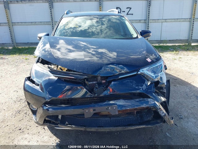 12609180 :رقم المزاد ، 2T3WFREV0JW426978 vin ، 2018 Toyota Rav4 Adventure/xle مزاد بيع