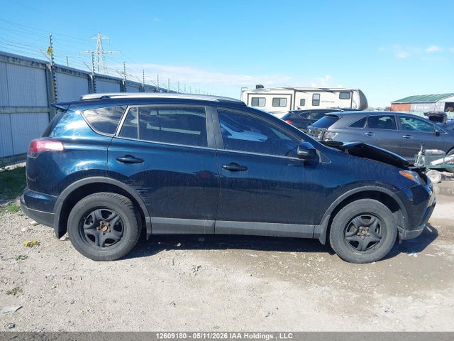 12609180 :رقم المزاد ، 2T3WFREV0JW426978 vin ، 2018 Toyota Rav4 Adventure/xle مزاد بيع