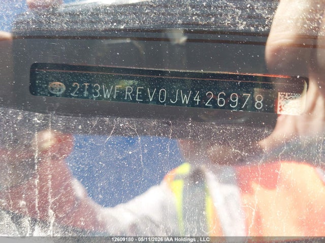 12609180 :رقم المزاد ، 2T3WFREV0JW426978 vin ، 2018 Toyota Rav4 Adventure/xle مزاد بيع