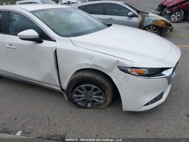 JM1BPABM9R1713450 Mazda Mazda3 Gx