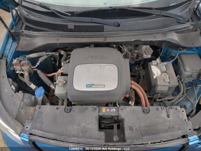 12609214 :رقم المزاد ، KNDJX3AE6G7012764 vin ، 2016 Kia Soul Ev Luxury مزاد بيع