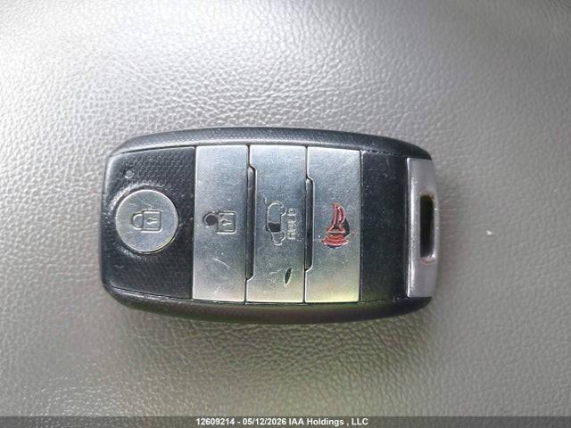 12609214 :رقم المزاد ، KNDJX3AE6G7012764 vin ، 2016 Kia Soul Ev Luxury مزاد بيع