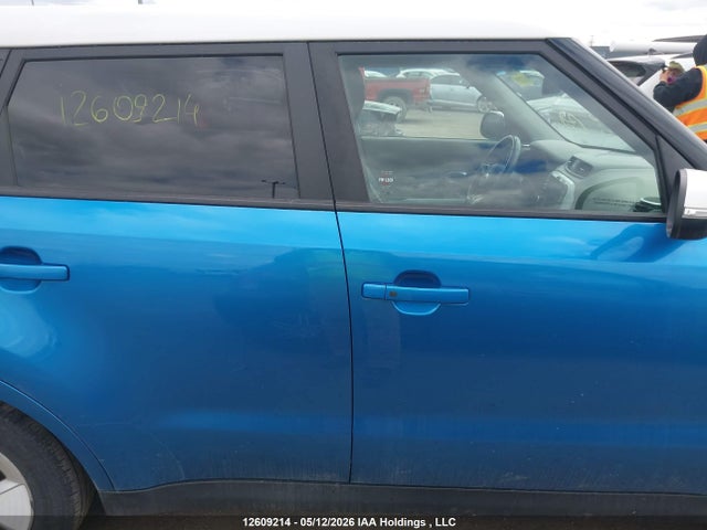 12609214 :رقم المزاد ، KNDJX3AE6G7012764 vin ، 2016 Kia Soul Ev Luxury مزاد بيع
