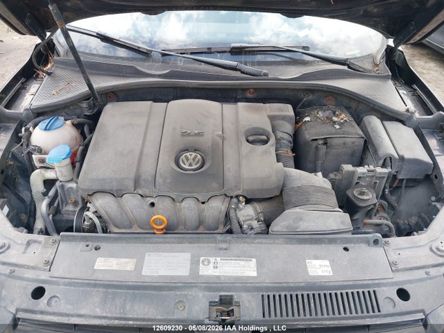 12609230 :رقم المزاد ، 1VWBP7A32DC121524 vin ، 2013 Volkswagen Passat 2.5l Se مزاد بيع