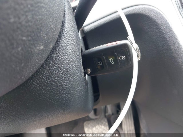 12609230 :رقم المزاد ، 1VWBP7A32DC121524 vin ، 2013 Volkswagen Passat 2.5l Se مزاد بيع