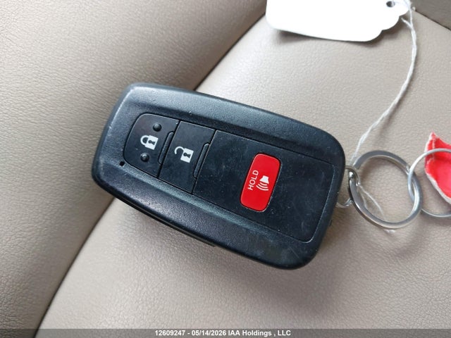 JTDKARFU9J3059035 Toyota Prius Technology