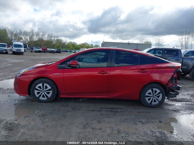 JTDKARFU9J3059035 Toyota Prius Technology