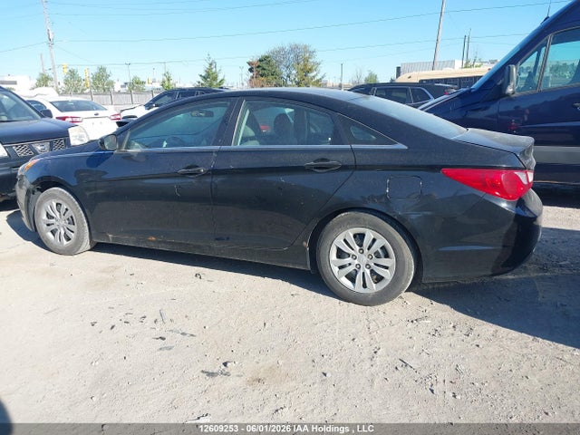 12609253 :رقم المزاد ، 5NPEB4AC7DH710912 vin ، 2013 Hyundai Sonata Gl مزاد بيع
