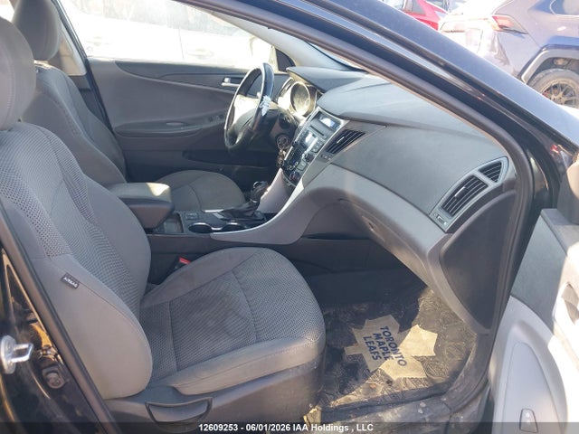 12609253 :رقم المزاد ، 5NPEB4AC7DH710912 vin ، 2013 Hyundai Sonata Gl مزاد بيع