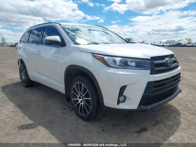 2017 Toyota Highlander Se/xle მანქანა იყიდება აუქციონზე, vin: 5TDJZRFH0HS515603, აუქციონის ნომერი: 12609260