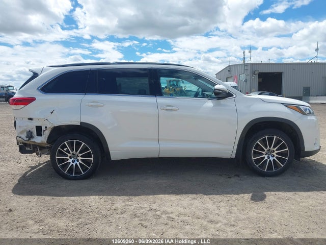 2017 Toyota Highlander Se/xle მანქანა იყიდება აუქციონზე, vin: 5TDJZRFH0HS515603, აუქციონის ნომერი: 12609260