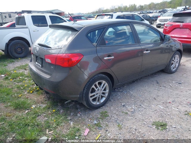 12609262 :رقم المزاد ، KNAFU5A22B5396608 vin ، 2011 Kia Forte Ex مزاد بيع