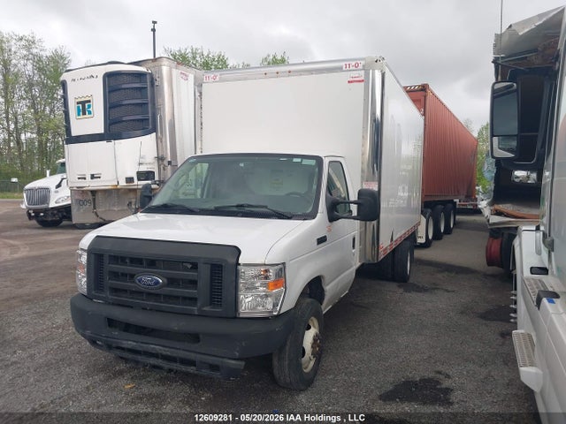 12609281 :رقم المزاد ، 1FDXE4FN7RDD15129 vin ، 2024 Ford Econoline E450 Super Duty Cutaway Van مزاد بيع