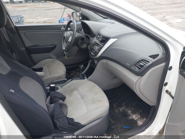 2012 Hyundai Accent Gls/gs მანქანა იყიდება აუქციონზე, vin: KMHCT4AE5CU044171, აუქციონის ნომერი: 12609290