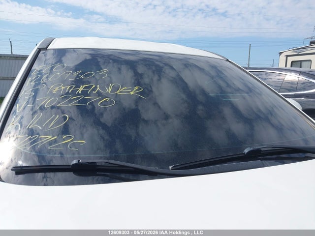 2015 Nissan Pathfinder Platinum/s/sl/sv მანქანა იყიდება აუქციონზე, vin: 5N1AR2MM1FC702270, აუქციონის ნომერი: 12609303