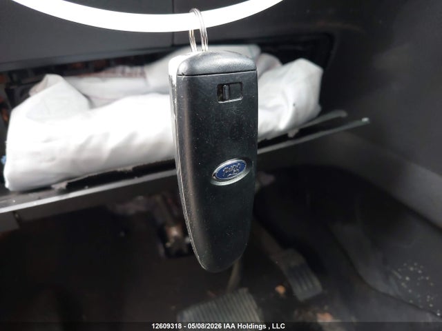 1FMCU9HD3KUC41863 Ford ESCAPE SEL
