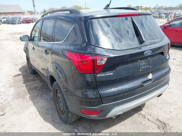 1FMCU9HD3KUC41863 Ford ESCAPE SEL