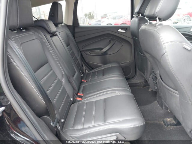 1FMCU9HD3KUC41863 Ford ESCAPE SEL