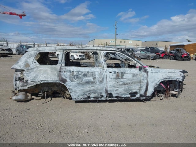 2021 Jeep Grand Cherokee L Summit მანქანა იყიდება აუქციონზე, vin: 1C4RJKEG0M8165902, აუქციონის ნომერი: 12609356