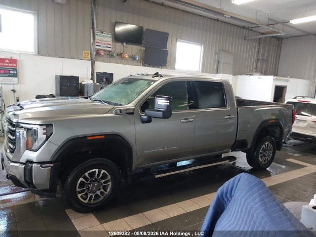 12609382 :رقم المزاد ، 1GT49ME76RF300317 vin ، 2024 Gmc Sierra K2500 Sle مزاد بيع