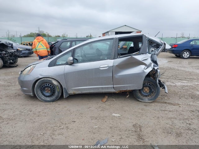 2009 Honda Fit Lx მანქანა იყიდება აუქციონზე, vin: JHMGE87559S807081, აუქციონის ნომერი: 12609419