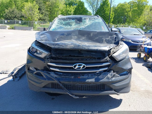 Продажа на аукционе авто 2017 Hyundai Tucson Se, vin: KM8J3CA43HU261041, номер лота: 12609433