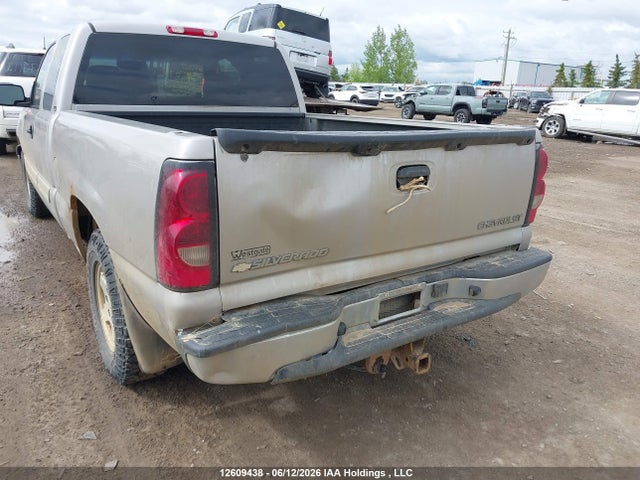 Продаж на аукціоні авто 2004 Chevrolet Silverado C1500, vin: 2GCEC19V241383435, номер лоту: 12609438
