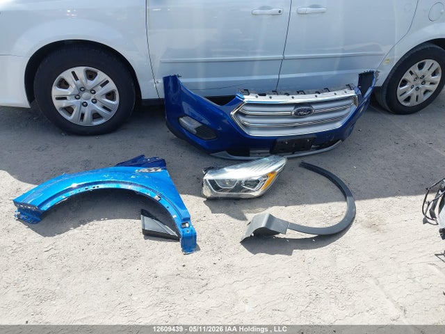12609439 :رقم المزاد ، 1FMCU0GD3HUE19552 vin ، 2017 Ford Escape Se مزاد بيع