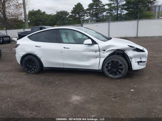 7SAYGDEE5NF517669 Tesla Model Y Long Range