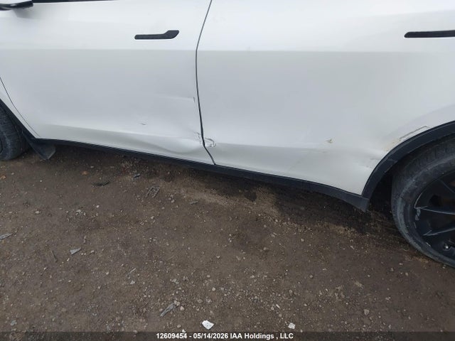 7SAYGDEE5NF517669 Tesla Model Y Long Range