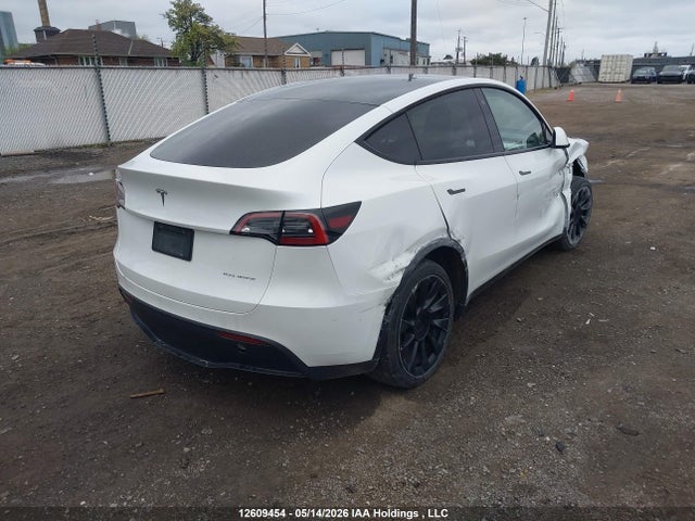 7SAYGDEE5NF517669 Tesla Model Y Long Range