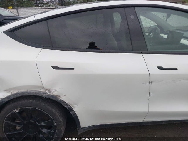 7SAYGDEE5NF517669 Tesla Model Y Long Range