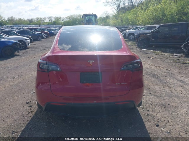 Tesla Model Y 2022 7SAYGDEE5NF576818 Image 16