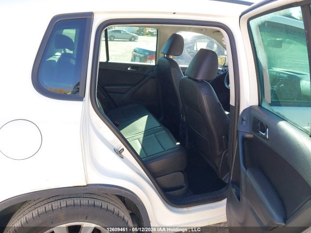 12609461 :رقم المزاد ، WVGBV7AX8BW504645 vin ، 2011 Volkswagen Tiguan S/se/sel مزاد بيع