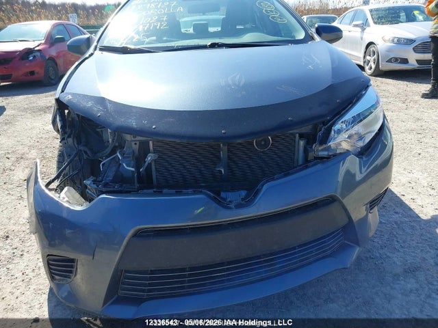 12336543 :رقم المزاد ، 2T1BURHE5FC471027 vin ، 2015 Toyota Corolla Le مزاد بيع