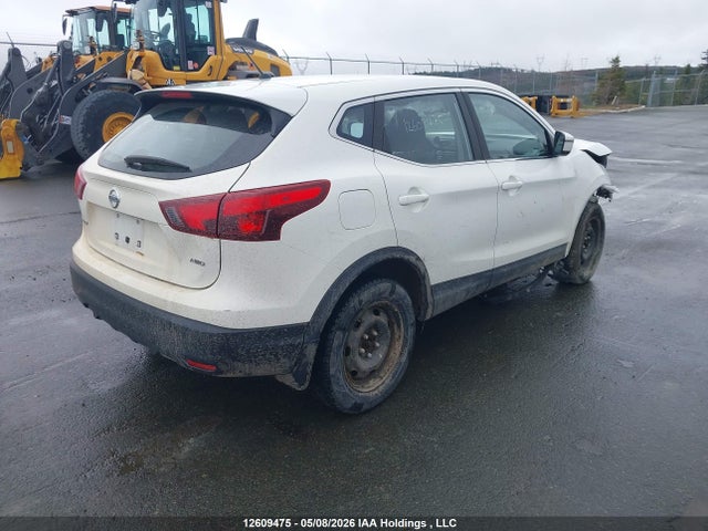 JN1BJ1CR2HW121744 Nissan Rogue Sport S/sv/sl
