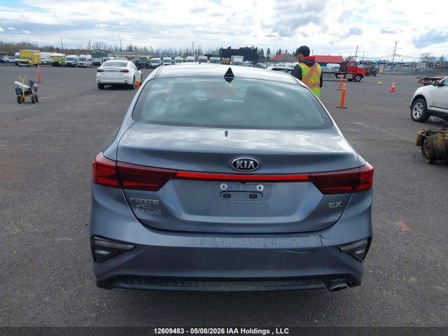 3KPF54AD8KE128825 KIA FORTE EX