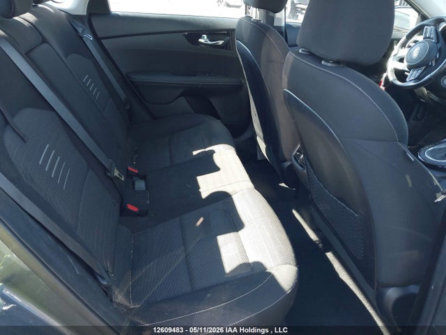 3KPF54AD8KE128825 KIA FORTE EX