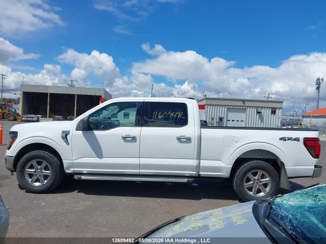 1FTFW3L80RKE02260 Ford F150 Xlt