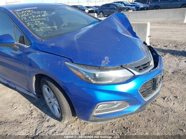 Chevrolet CRUZE LT 2018 3G1BE6SM8JS653935 Image 18