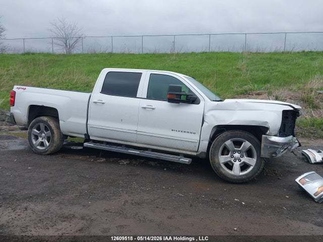 Продажа на аукционе авто 2018 Chevrolet Silverado 1500, vin: 3GCUKREC7JG234250, номер лота: 12609518