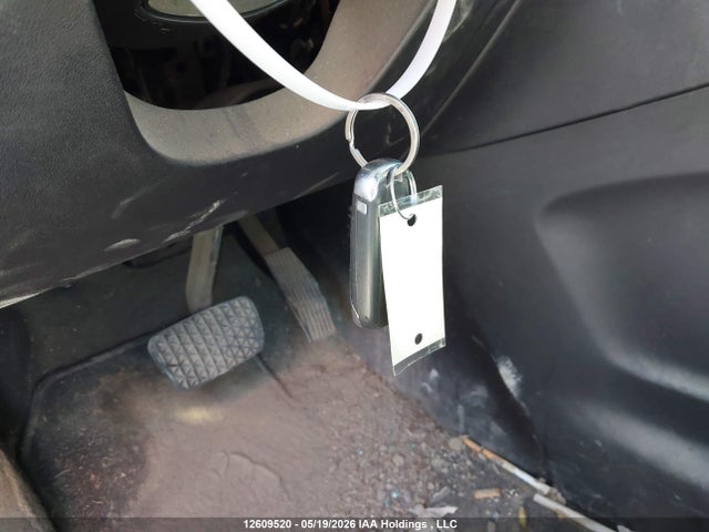 2GNAXHEVXJ6162107 Chevrolet EQUINOX LS