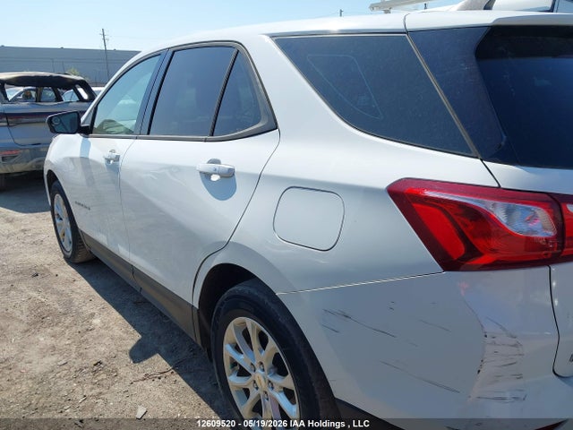 2GNAXHEVXJ6162107 Chevrolet EQUINOX LS