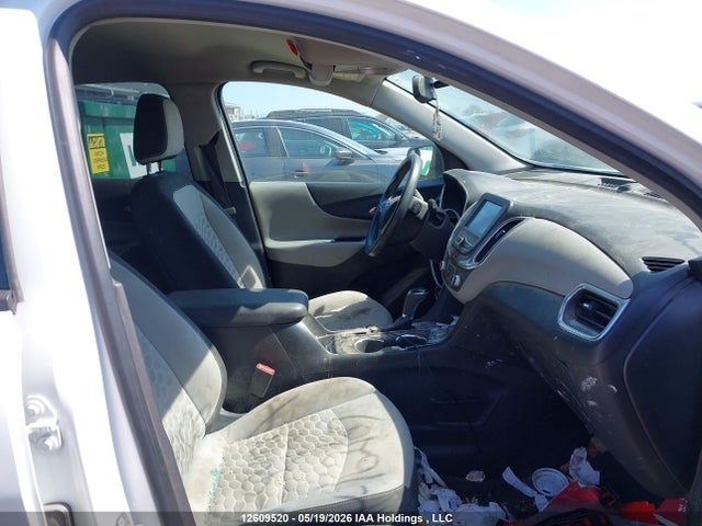 2GNAXHEVXJ6162107 Chevrolet EQUINOX LS