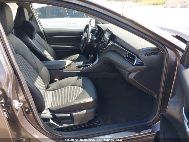 12609572 :رقم المزاد ، 4T1G11AK3PU827653 vin ، 2023 Toyota Camry Se مزاد بيع