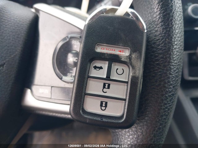 Honda CR-V LX 2022 2HKRW1H23NH000800 Image 11